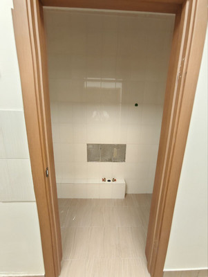 Продам торговое помещение 122 м2, Баулинская (Новые Островцы мкр) ул, 13, Островцы д