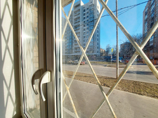 Продам двухкомнатную (2-комн.) квартиру, Академика Комарова ул, 18, Москва г