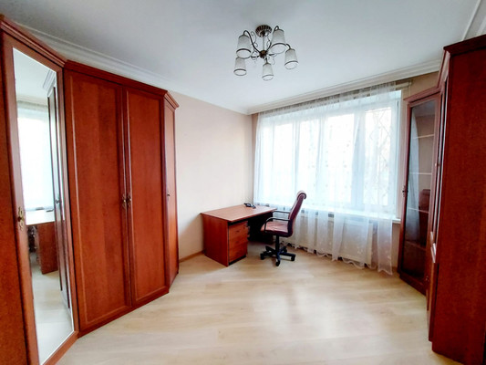 Продам двухкомнатную (2-комн.) квартиру, Академика Комарова ул, 18, Москва г