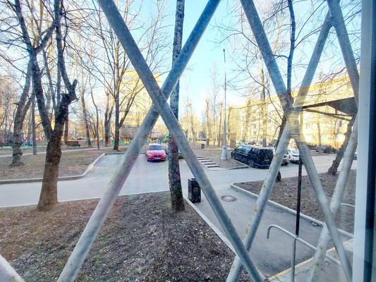 Продам двухкомнатную (2-комн.) квартиру, Академика Комарова ул, 18, Москва г