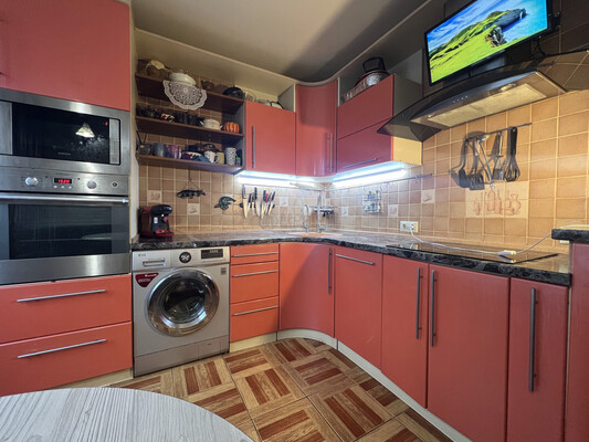 Продам трехкомнатную (3-комн.) квартиру, Борисовские Пруды ул, 16к1, Москва г