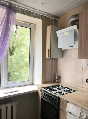 Продам трехкомнатную (3-комн.) квартиру, Энгельса пр-кт, 96О, Санкт-Петербург г