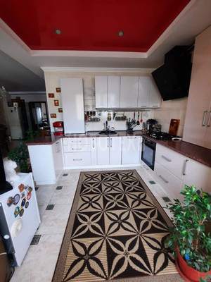 Продам трехкомнатную (3-комн.) квартиру, Ленина ул, 252, Горячий Ключ г