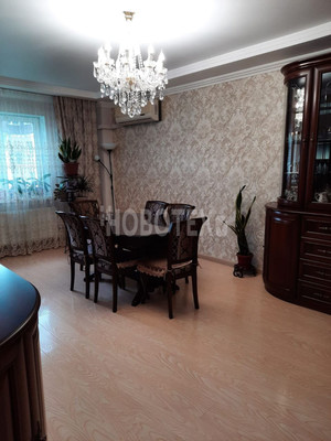 Продам трехкомнатную (3-комн.) квартиру, Ленина ул, 252, Горячий Ключ г