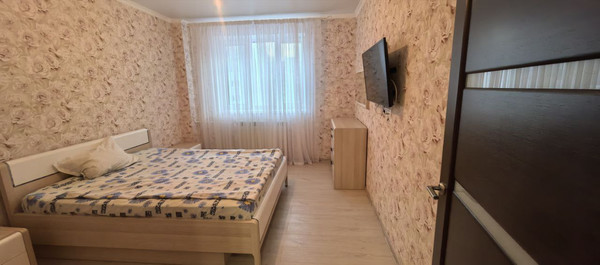 Продам двухкомнатную (2-комн.) квартиру, Четаева ул, 10, Казань г