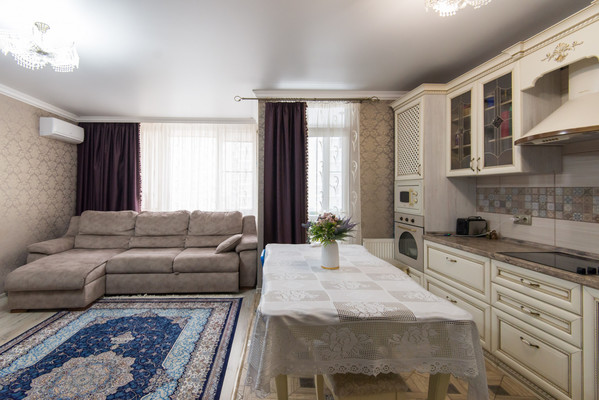 Продам трехкомнатную (3-комн.) квартиру, Жмайлова ул, 4кг, Ростов-на-Дону г