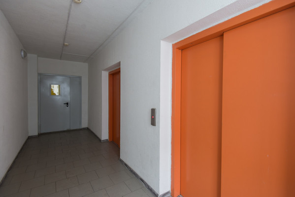 Продам трехкомнатную (3-комн.) квартиру, Жмайлова ул, 4кг, Ростов-на-Дону г