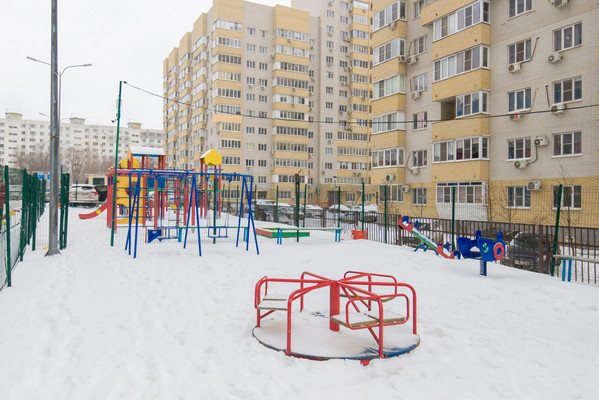 Продам трехкомнатную (3-комн.) квартиру, Жмайлова ул, 4кг, Ростов-на-Дону г