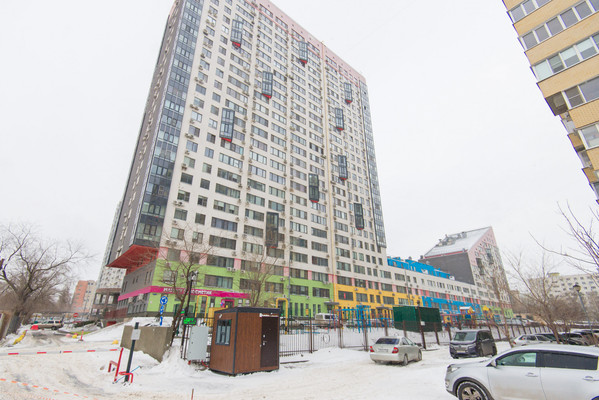 Продам трехкомнатную (3-комн.) квартиру, Жмайлова ул, 4кг, Ростов-на-Дону г