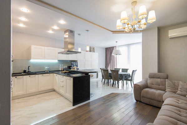 Продам трехкомнатную (3-комн.) квартиру, Чехова пр-кт, 63, Ростов-на-Дону г