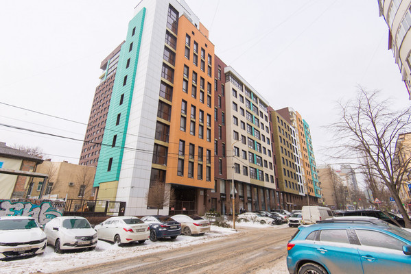 Продам трехкомнатную (3-комн.) квартиру, Чехова пр-кт, 63, Ростов-на-Дону г