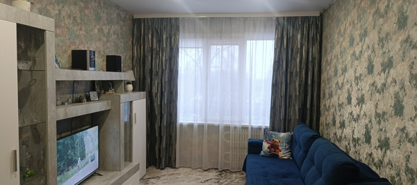 Продам 3-комн. в 4-комн. квартире, Хользунова ул, 112, Воронеж г