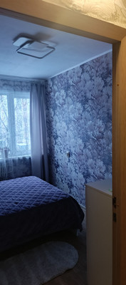 Продам 3-комн. в 4-комн. квартире, Хользунова ул, 112, Воронеж г