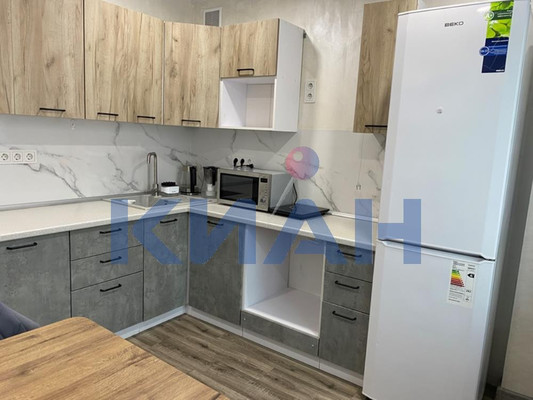 Продам двухкомнатную (2-комн.) квартиру, Калинина ул, 183, Красноярск г