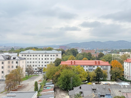 Продам двухкомнатную (2-комн.) квартиру, Шарданова ул, 190ка, Нальчик г