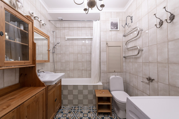 Продам двухкомнатную (2-комн.) квартиру, Новорогожская ул, 40, Москва г