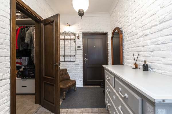 Продам двухкомнатную (2-комн.) квартиру, Новорогожская ул, 40, Москва г