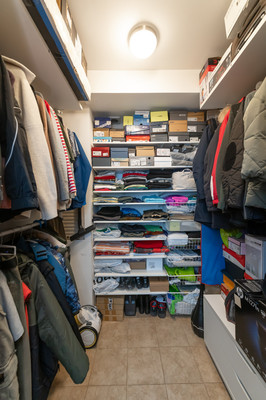 Продам двухкомнатную (2-комн.) квартиру, Новорогожская ул, 40, Москва г