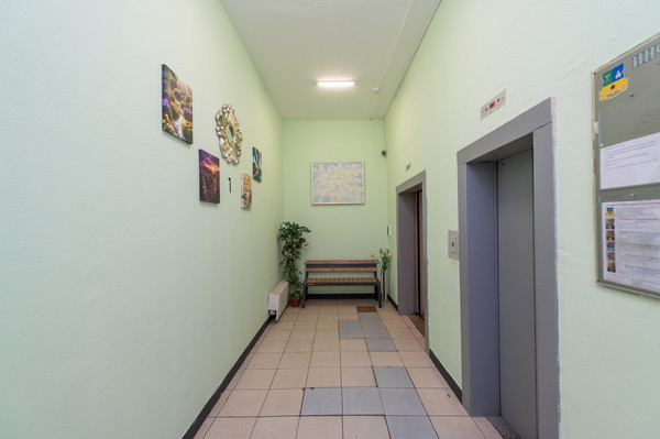 Продам двухкомнатную (2-комн.) квартиру, Новорогожская ул, 40, Москва г