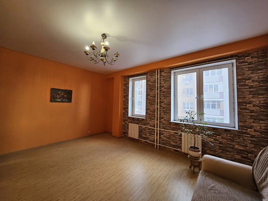 Продам двухкомнатную (2-комн.) квартиру, Чистопольская ул, 16/15, Казань г