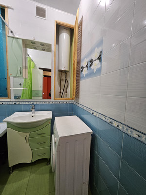 Продам двухкомнатную (2-комн.) квартиру, Чистопольская ул, 16/15, Казань г