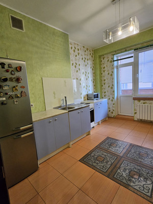 Продам двухкомнатную (2-комн.) квартиру, Чистопольская ул, 16/15, Казань г