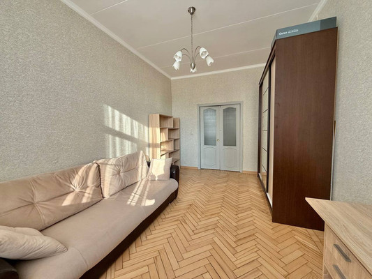 Продам двухкомнатную (2-комн.) квартиру, Рижский проезд, 1/5, Москва г