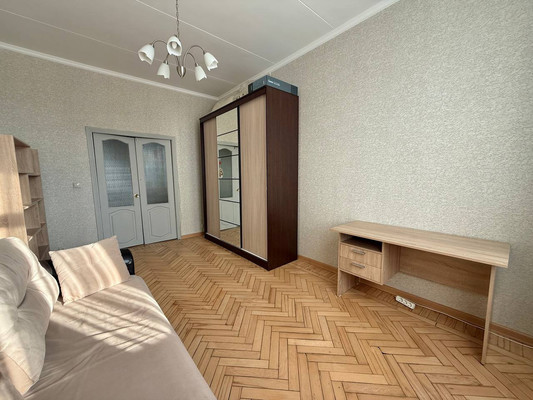 Продам двухкомнатную (2-комн.) квартиру, Рижский проезд, 1/5, Москва г