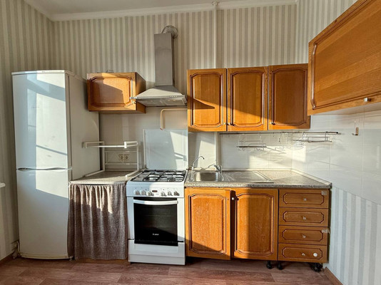 Продам двухкомнатную (2-комн.) квартиру, Рижский проезд, 1/5, Москва г