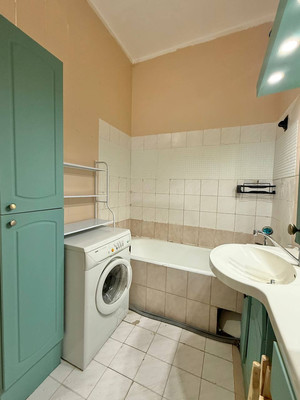 Продам двухкомнатную (2-комн.) квартиру, Рижский проезд, 1/5, Москва г