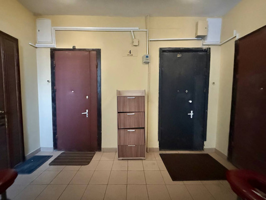 Продам двухкомнатную (2-комн.) квартиру, Рижский проезд, 1/5, Москва г