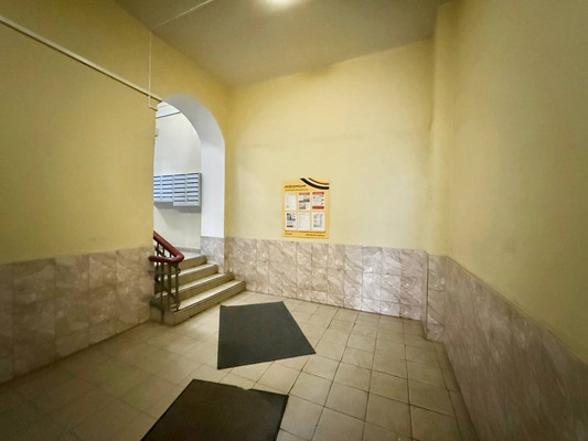 Продам двухкомнатную (2-комн.) квартиру, Рижский проезд, 1/5, Москва г