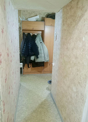 Продам двухкомнатную (2-комн.) квартиру, Иванова ул, 11, Кингисепп г