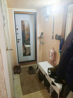 Продам двухкомнатную (2-комн.) квартиру, Иванова ул, 11, Кингисепп г