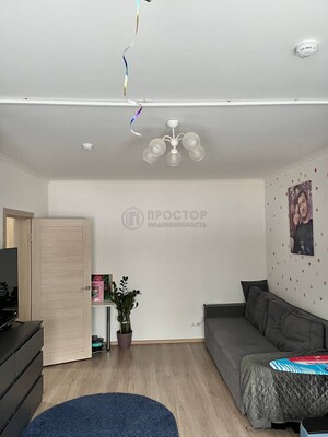 Продам однокомнатную (1-комн.) квартиру, Ленская ул, 8, Москва г