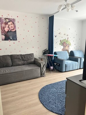 Продам однокомнатную (1-комн.) квартиру, Ленская ул, 8, Москва г