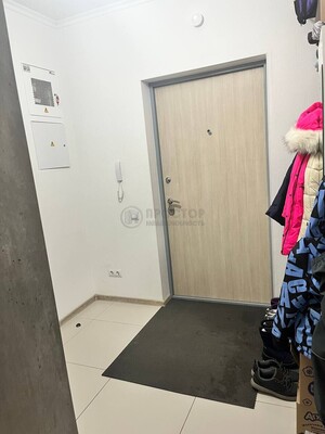 Продам однокомнатную (1-комн.) квартиру, Ленская ул, 8, Москва г