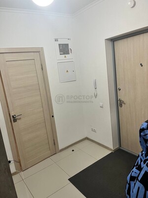 Продам однокомнатную (1-комн.) квартиру, Ленская ул, 8, Москва г