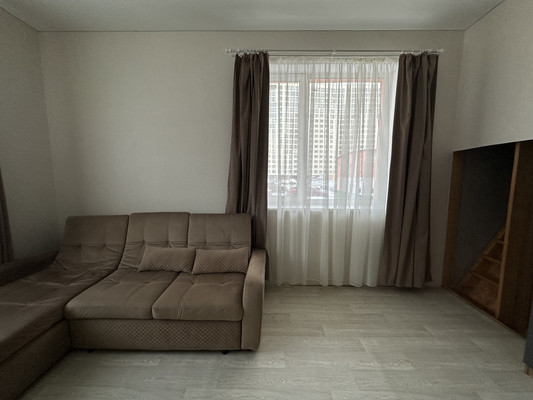 Продам однокомнатную (1-комн.) квартиру, Екатерининская ул, 9, Мурино п