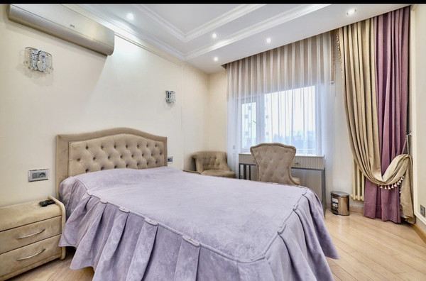 Продам трехкомнатную (3-комн.) квартиру, Маршала Жукова пр-кт, 32к2, Москва г