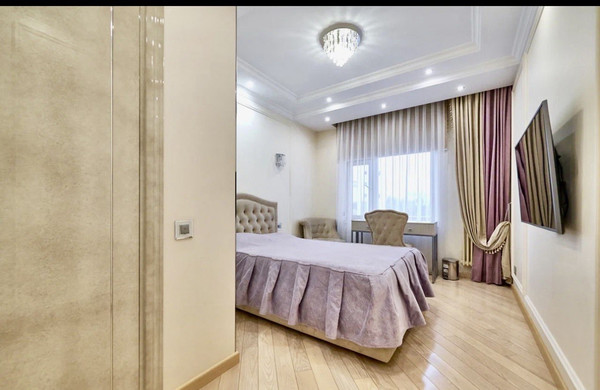 Продам трехкомнатную (3-комн.) квартиру, Маршала Жукова пр-кт, 32к2, Москва г