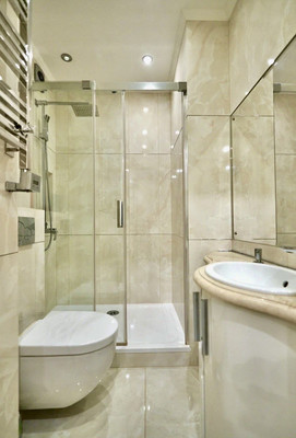 Продам трехкомнатную (3-комн.) квартиру, Маршала Жукова пр-кт, 32к2, Москва г