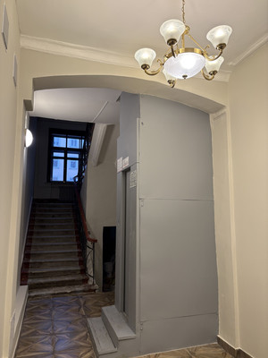 Продам двухкомнатную (2-комн.) квартиру, 7-я В.О. линия, 38, Санкт-Петербург г