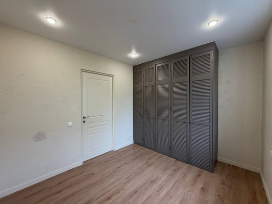 Продам трехкомнатную (3-комн.) квартиру, Фрунзе ул, 35, Туапсе г