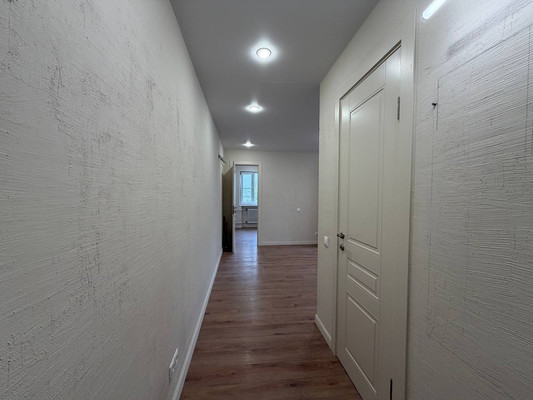 Продам трехкомнатную (3-комн.) квартиру, Фрунзе ул, 35, Туапсе г