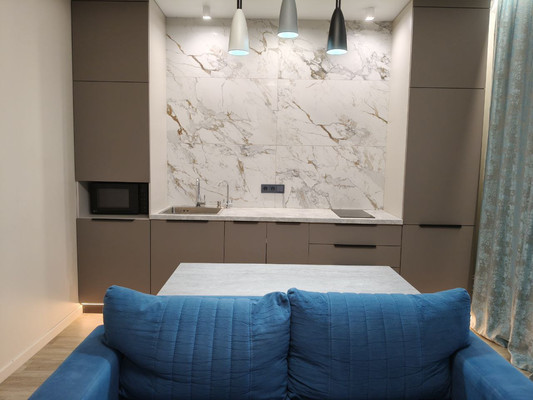 Продам однокомнатную (1-комн.) квартиру, Строителей ул, 113, Ханты-Мансийск г