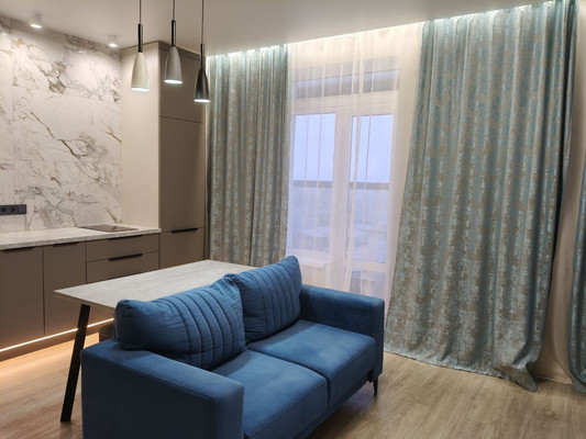 Продам однокомнатную (1-комн.) квартиру, Строителей ул, 113, Ханты-Мансийск г