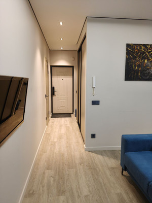 Продам однокомнатную (1-комн.) квартиру, Строителей ул, 113, Ханты-Мансийск г