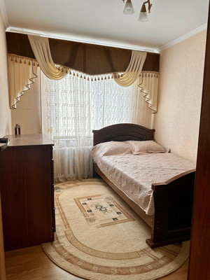 Продам трехкомнатную (3-комн.) квартиру, Пролетарская ул, 13, Адыгейск г