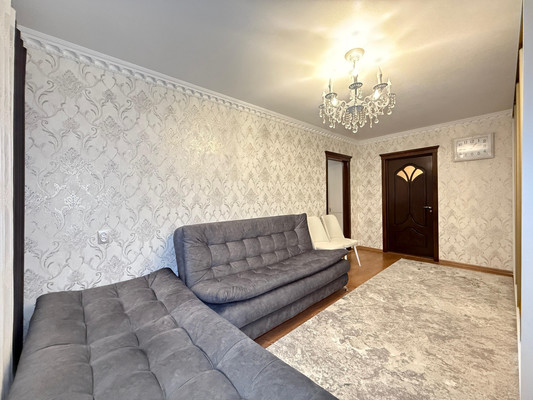 Продам трехкомнатную (3-комн.) квартиру, Коллонтай ул, 8, Нальчик г